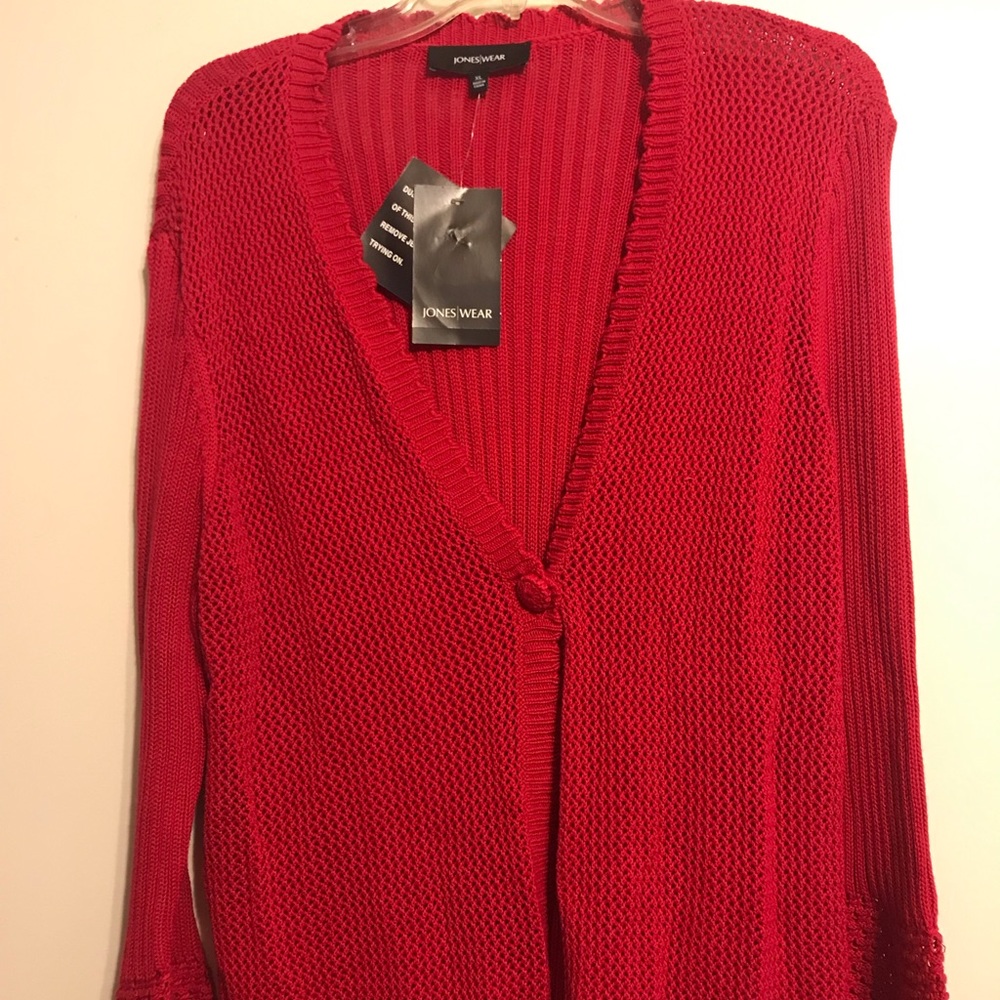Jones wear sweater